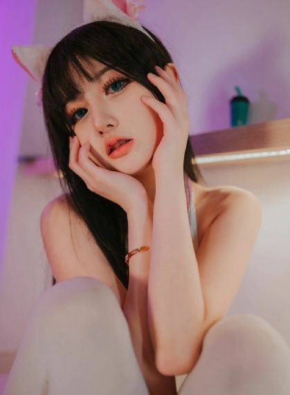 午夜久久剧场_720迅雷电影在线