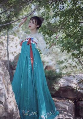 日本婷婷免费久久毛片_720电影在线观看